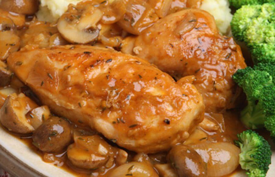 sauté de poulet aux champignons